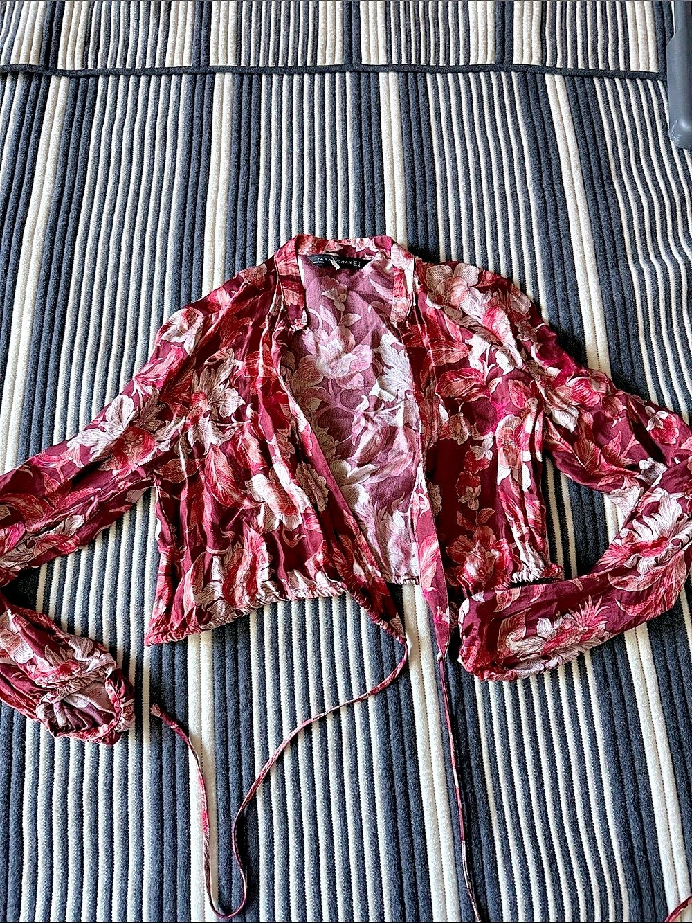 Zara Floral Cropped Jacket Size XS